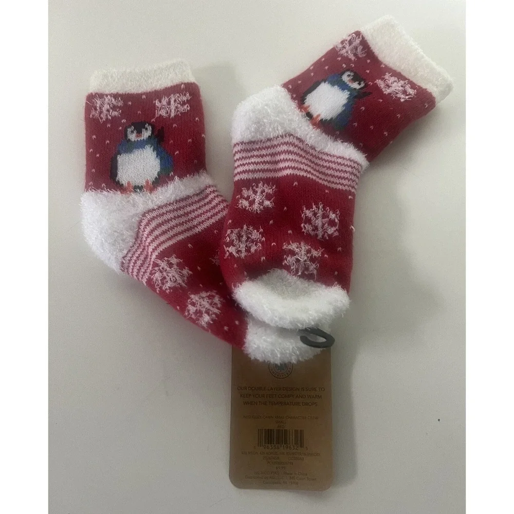 NORTHEAST OUTFITTERS Girls COZY CABIN FUZZY‎ Penguins CREW SOCKS SIZE 10K-4